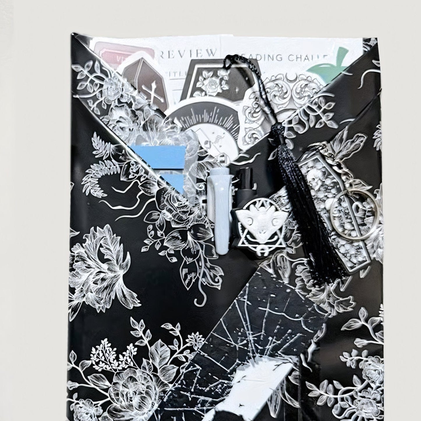 Cilifer®🖤📚Gothic Blind Date with a Book