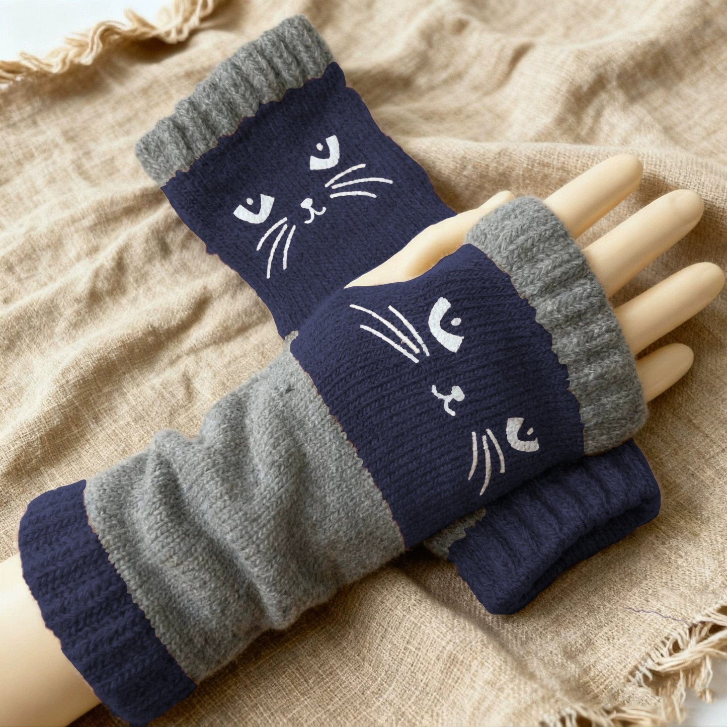 Cilifer®Women's Knitted Fingerless Gloves with Cute Cat Pattern